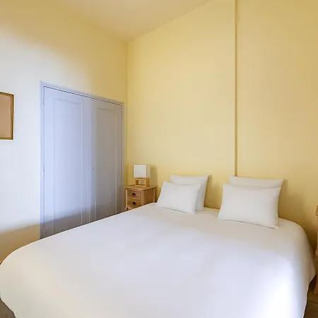 Guestready - Urban Escape Steps From The Action *